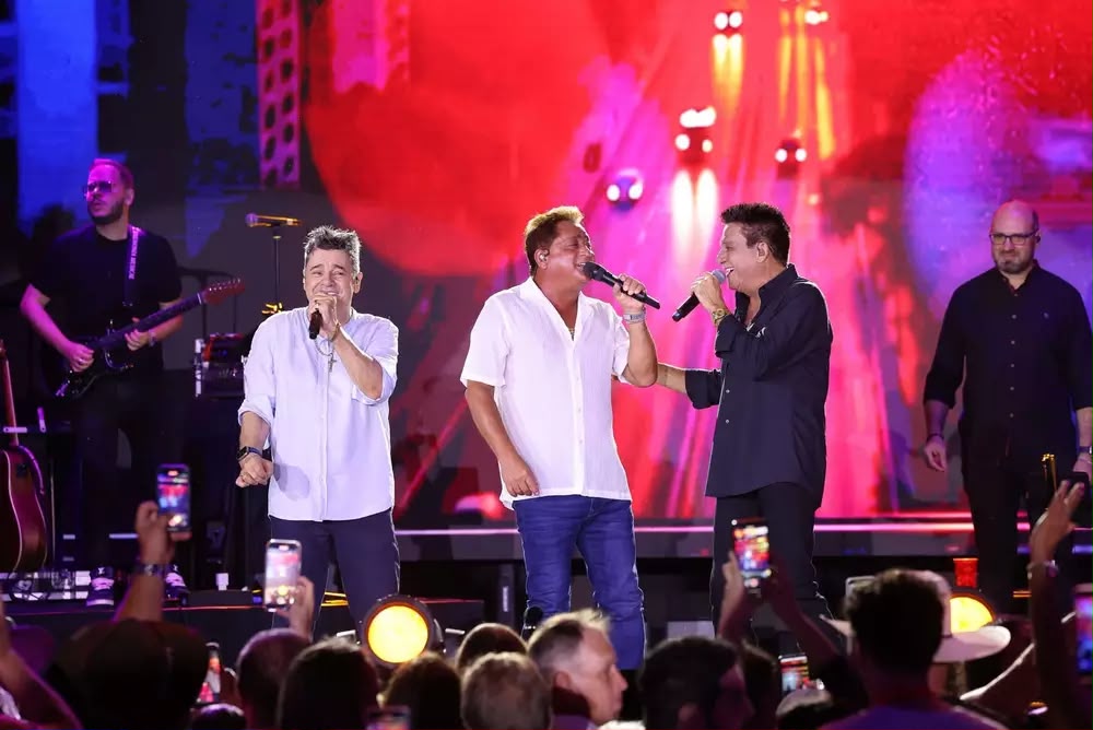 Cezar & Paulinho e Leonardo se encontram em alto-mar no single “Corno Não”