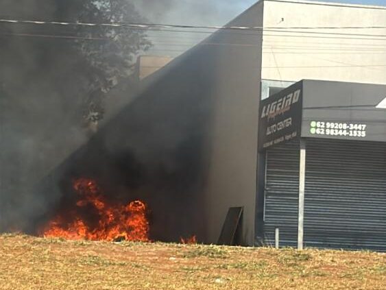 Com uso de inteligência artificial, PM prende motociclista por série de incêndios em Goiânia
