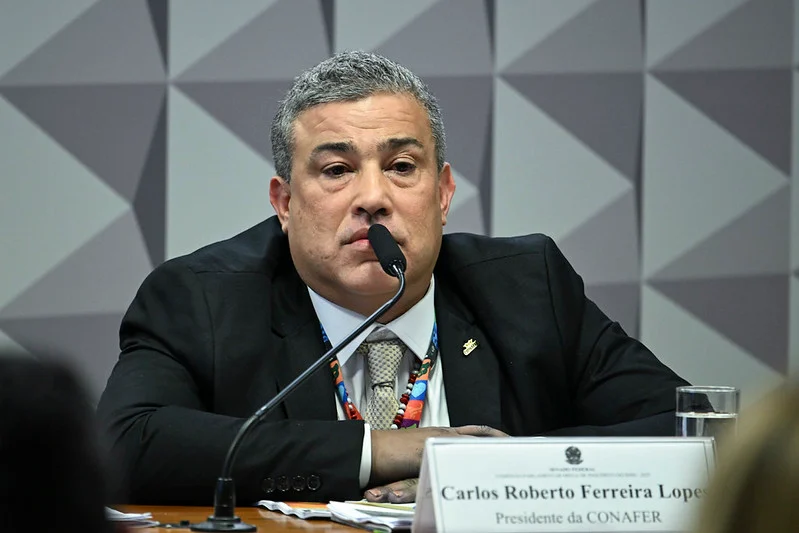 Presidente da Conafer, alvo da PF no caso do INSS, se entrega