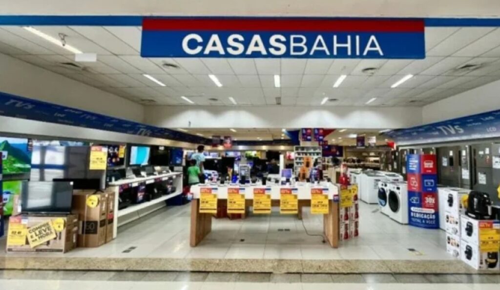 TRT suspende demissões e impõe negociação à Casas Bahia