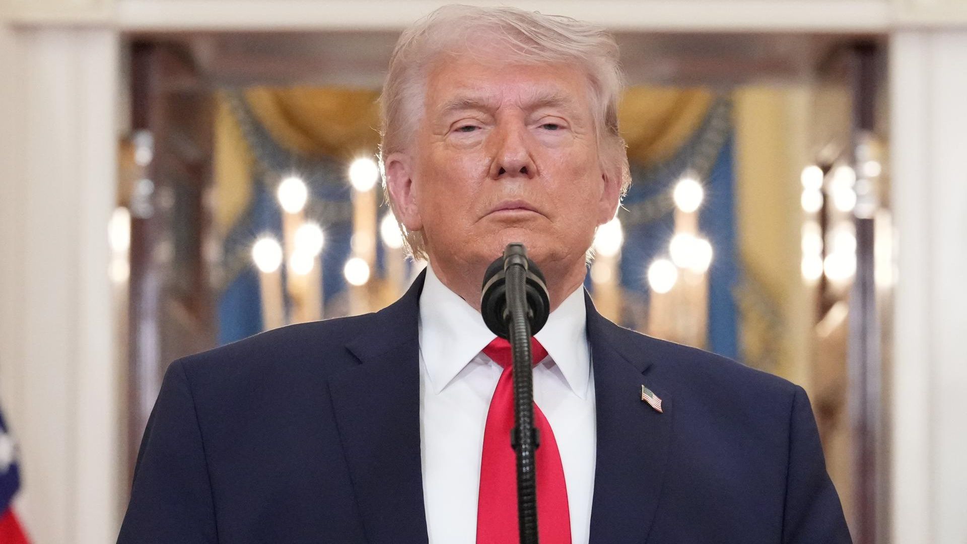 Trump diz que não há negociações com Irã, enquanto tensão no Estreito de Ormuz persiste