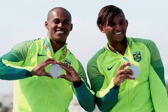 Isaquias Queiroz abriu caminho e nova geração da canoagem brasileira busca manter ‘Brazilian Storm’