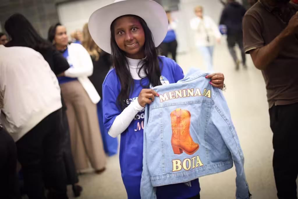 “Menina da Bota” oficializa candidatura a deputada federal por Minas Gerais durante convenção em BH