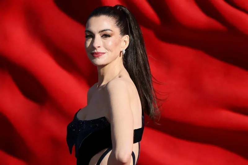 Anne Hathaway revela como a maternidade mudou sua forma de atuar
