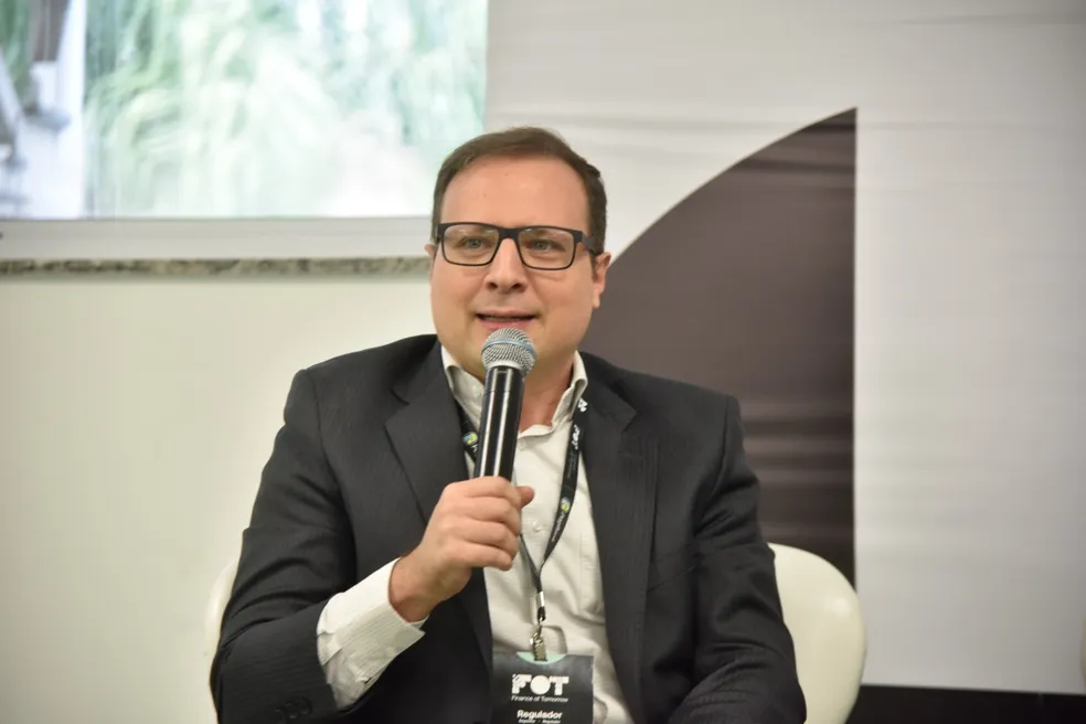 Lula indica novo diretor da CVM e envia nome ao Senado