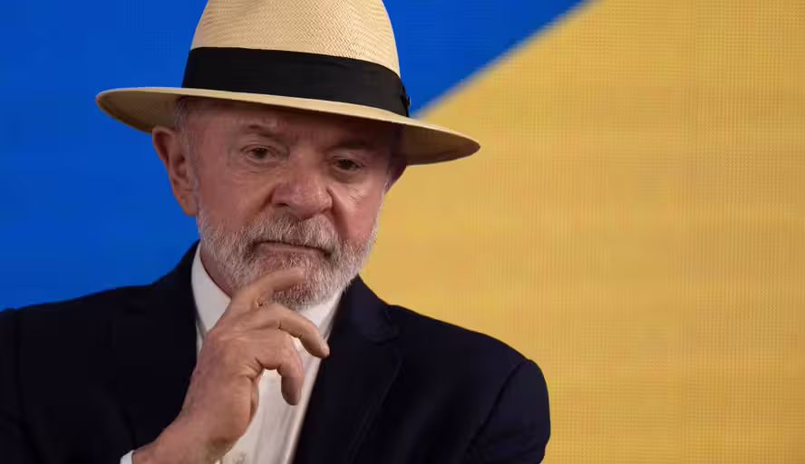Lula afirma que candidato à Presidência tem ligação com milicianos no Rio de Janeiro
