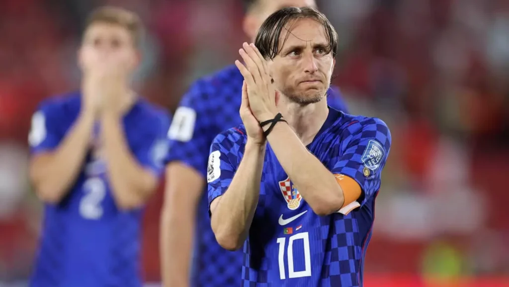 Modric alcança 203 jogos pela Croácia e se aproxima de marca de Messi