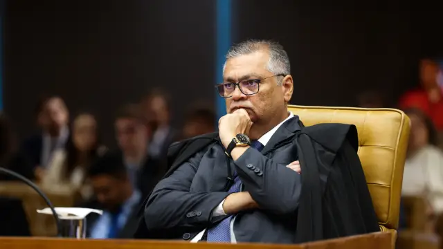 Dino derruba decisão de Mendonça sobre posts de Nossa Senhora