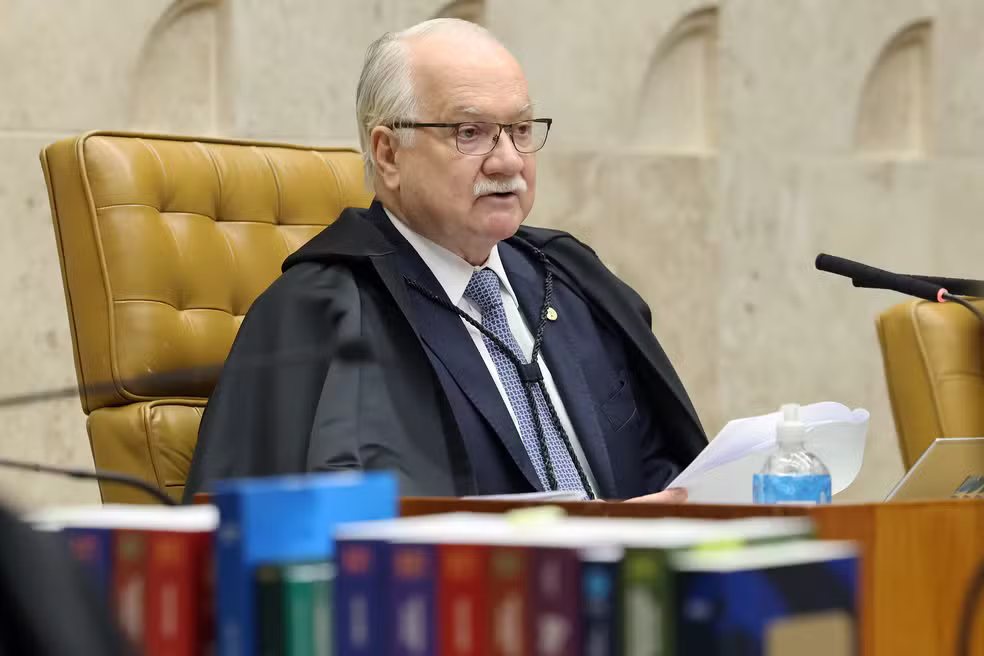 STF forma placar de 4 a 3 para manter casos de Moraes e Mendonça separados, mas julgamento é suspenso por pedido de vista