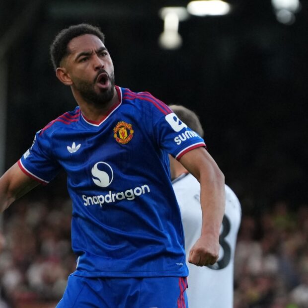 Matheus Cunha marca no fim e salva United contra o Fulham
