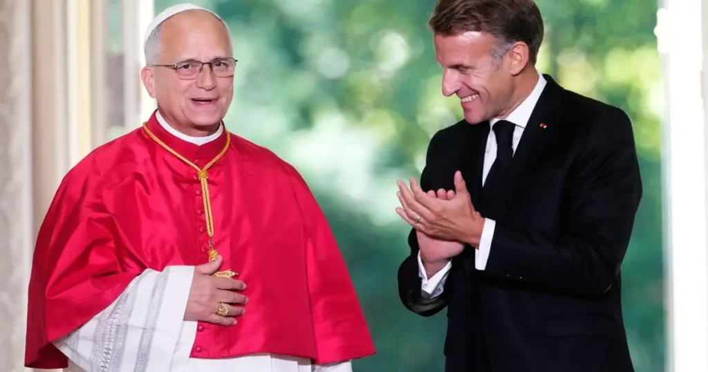 Papa Leão XIV defende boa cobertura jornalística durante viagem à França