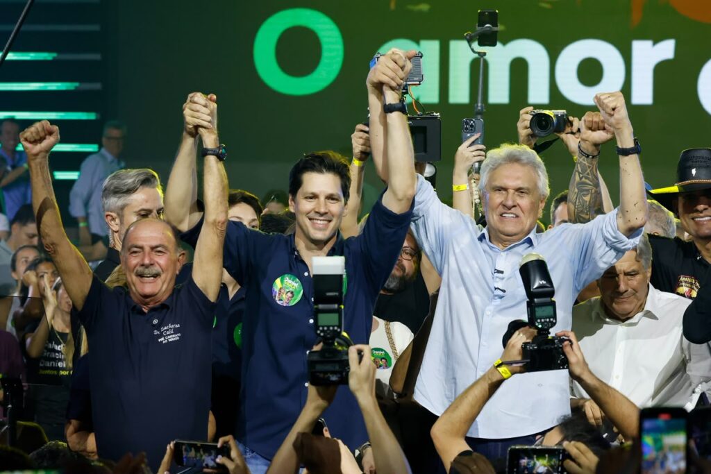 Líderes do MDB divulgam carta de apoio a Caiado e convidam correligionários a "afastar a bipolarização"