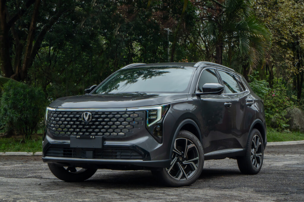 CAOA Changan CS55 estreia no Brasil com inédita tecnologia Ultra Hybrid PHEV Flex