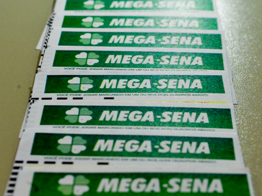 Seis apostas de Goiás acertam a quina da Mega-Sena e dividem mais de R$ 286 mil