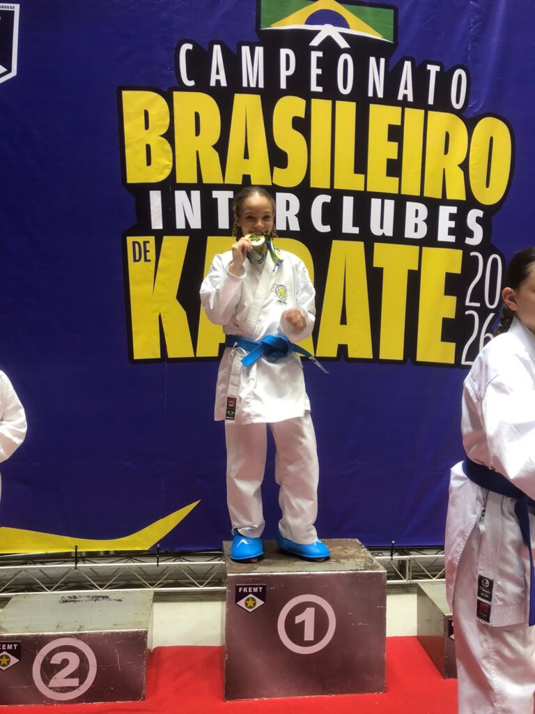Aos 11 anos, atleta de Aparecida de Goiânia representa Brasil no Pan-Americano de Karatê
