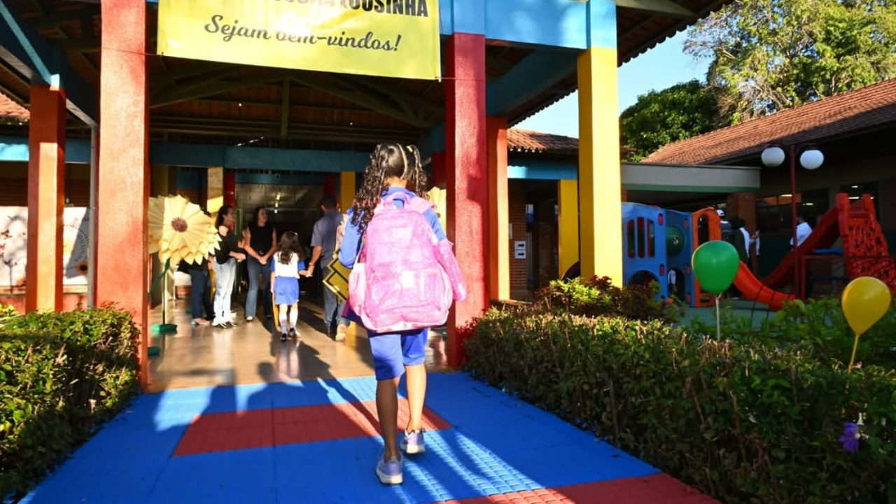 Câmara aprova programa de alfabetização e reforço escolar em Goiânia