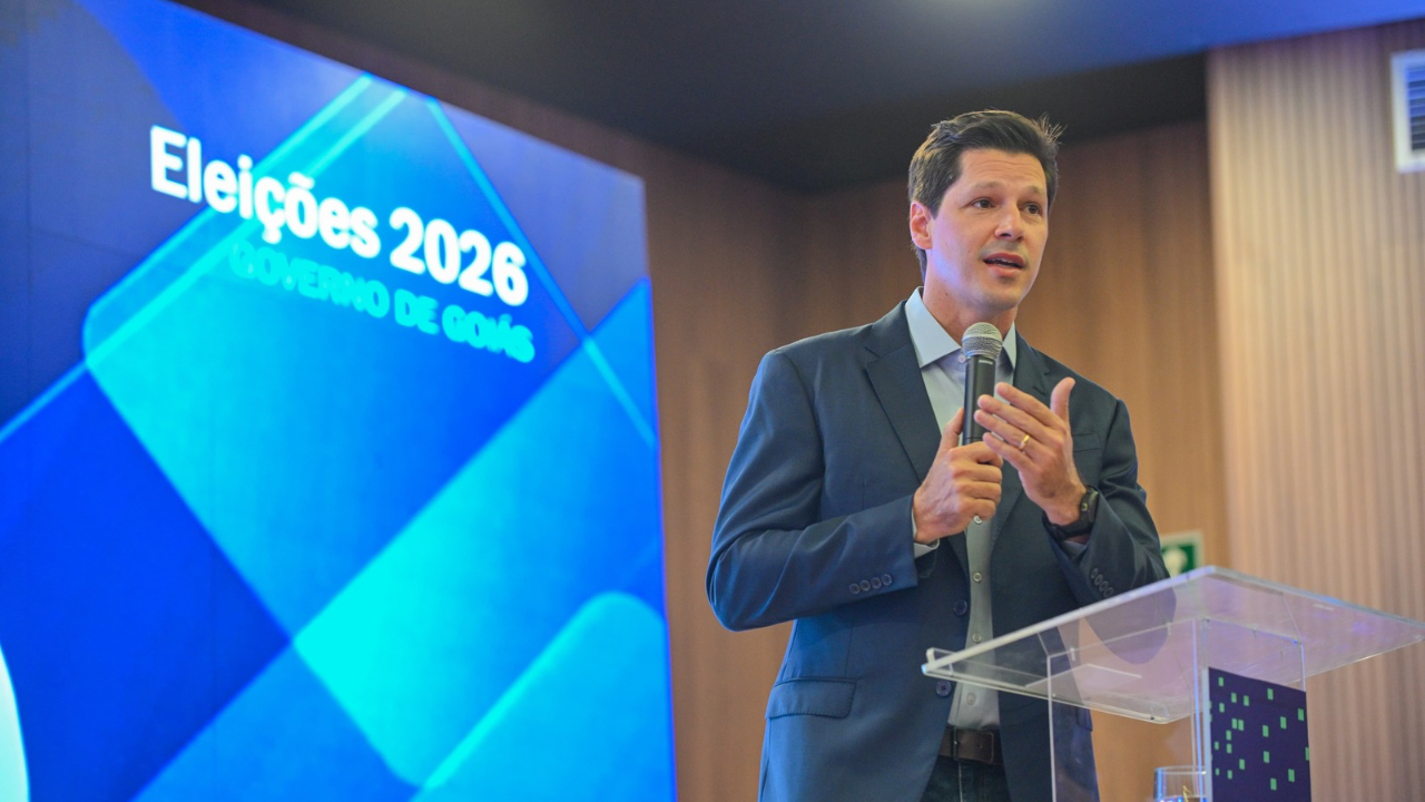 Daniel Vilela defende atração de investimentos, modernização da máquina pública e avanços na infraestrutura em sabatina