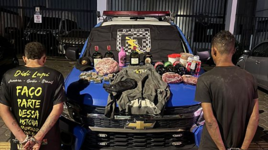 Dupla é presa por furtos em Aparecida de Goiânia após invadir quatro comércios
