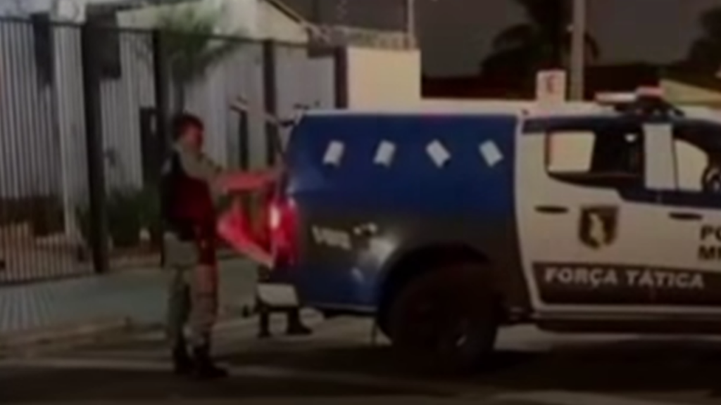 Mulher mata próprio pai a facadas em Rio Verde e é presa em flagrante dentro de casa