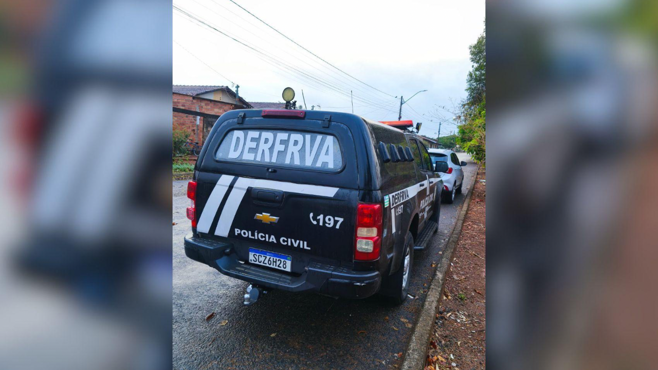 Dupla é presa por roubo de moto e celular em Goiânia após investigação da polícia civil