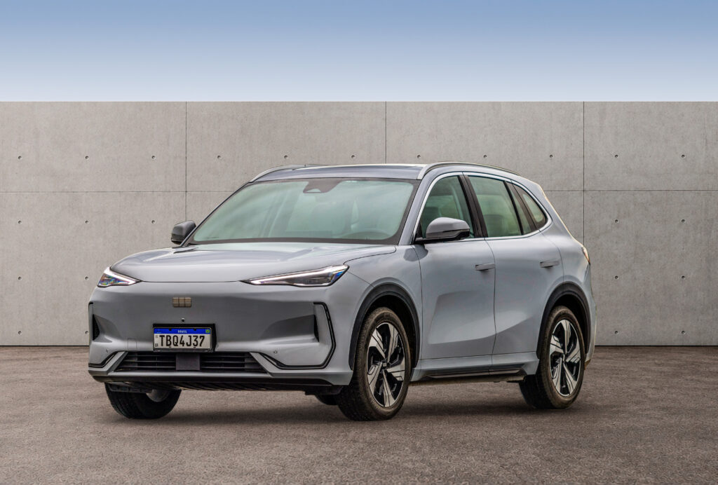 Geely EX5 elétrico ganha nova opção de acabamento premium