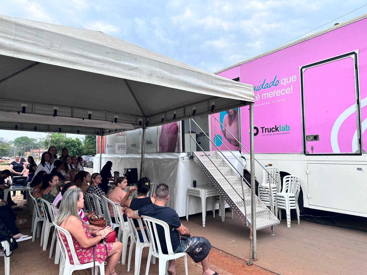 HMMCC recebe Unidade Móvel de Saúde da Mulher com exames gratuitos