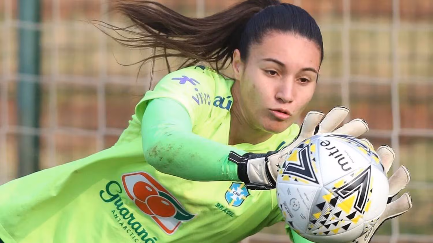 Lorena é única brasileira entre as 30 indicadas à Bola de Ouro feminina