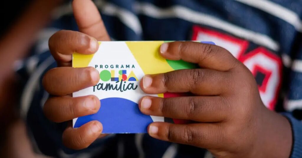 Cashback pode pagar R$ 350 a famílias do CadÚnico