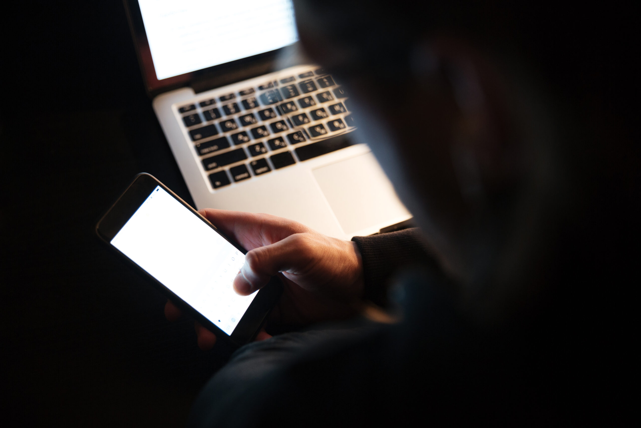 Privacidade nas Redes: Por Que Cada Vez Mais Gente Prefere Assistir Sem Deixar Rastro