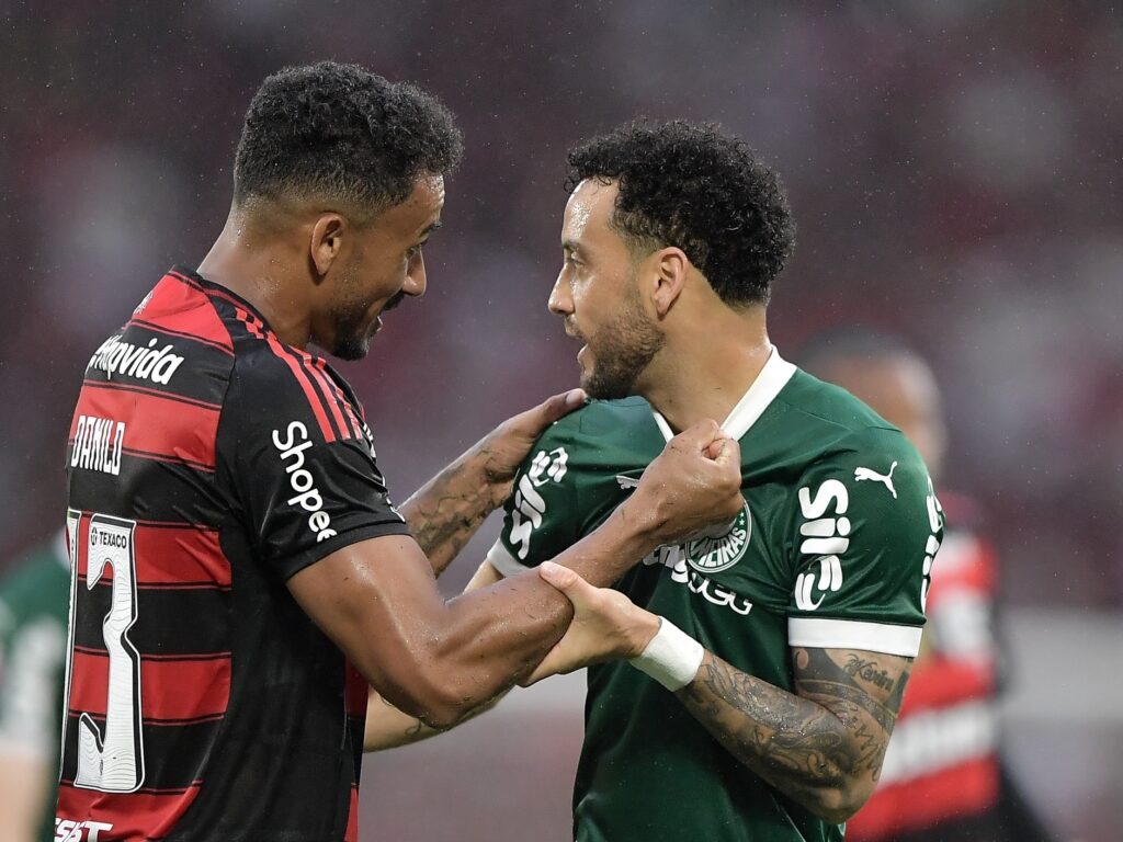 Flamengo ultrapassa Palmeiras nas chances de título do Brasileirão, aponta UFMG