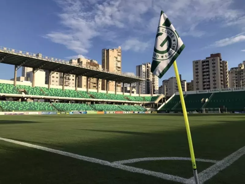 Goiás se prepara para enfrentar o Avaí fora de casa com desfalque e retornos importantes