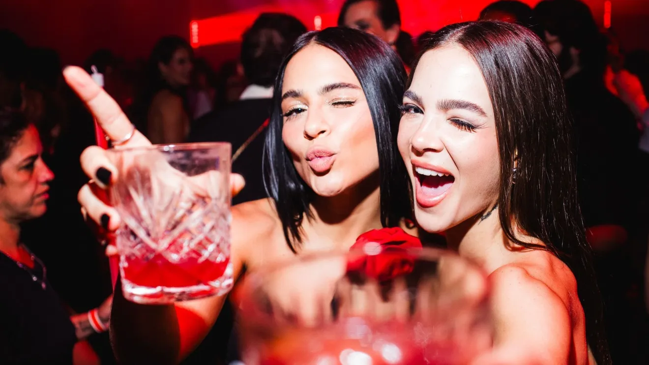 Netflix celebra 15 anos no Brasil com festa repleta de famosos e destaque para produções nacionais