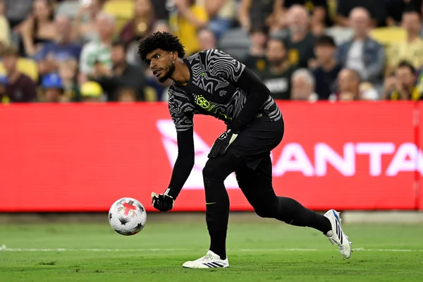 Seleção Brasileira estreia pós-Copa com empate diante da Austrália