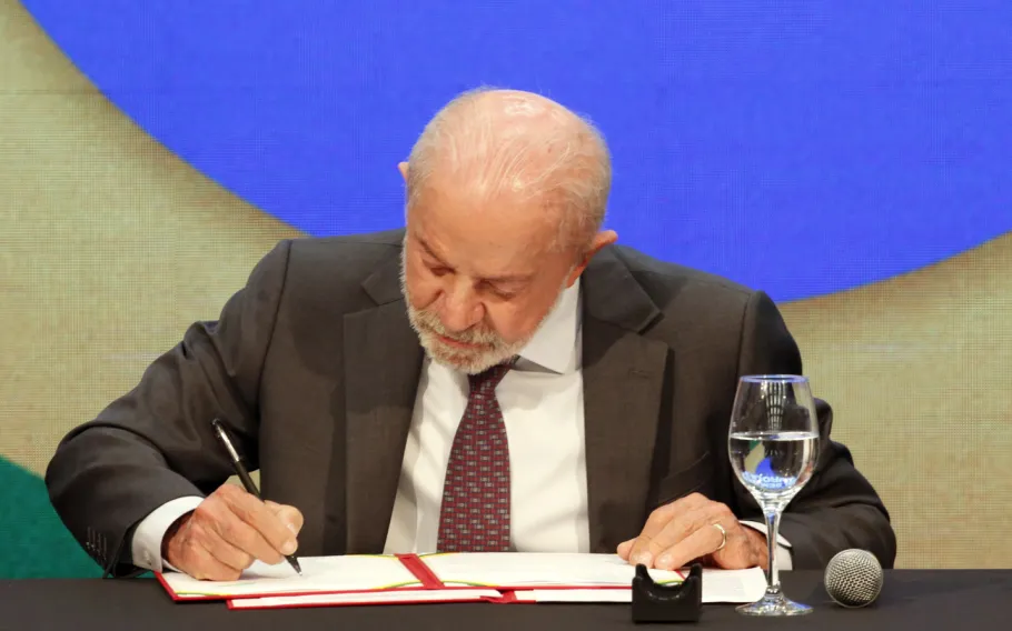 Governo cria Desenrola com desconto de 90% nas dívidas
