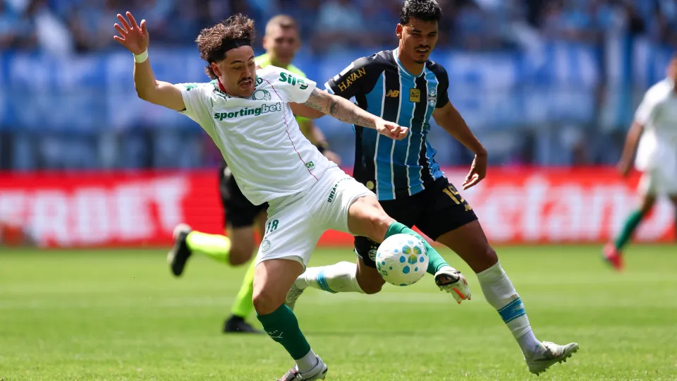 Grêmio e Palmeiras empatam sem gols em jogo movimentado