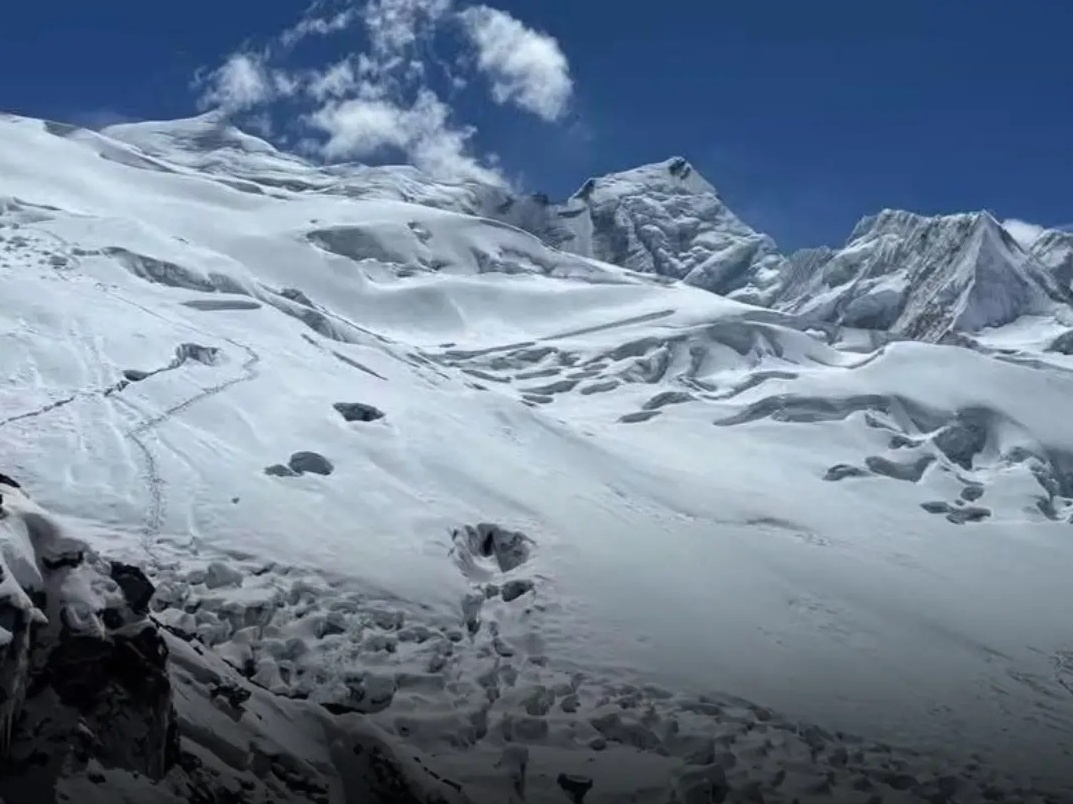 Avalanche atinge acampamento no Nepal, deixa mortos e provoca desaparecimentos