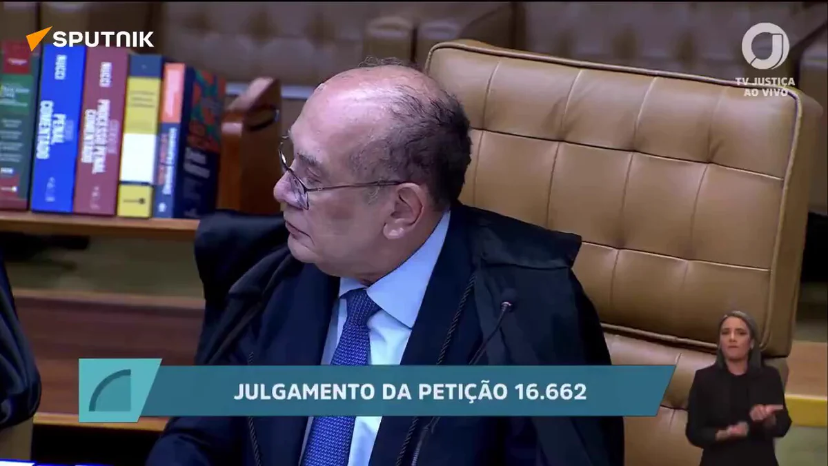 Gilmar Mendes e André Mendonça batem boca durante julgamento: 'até pixulecos'