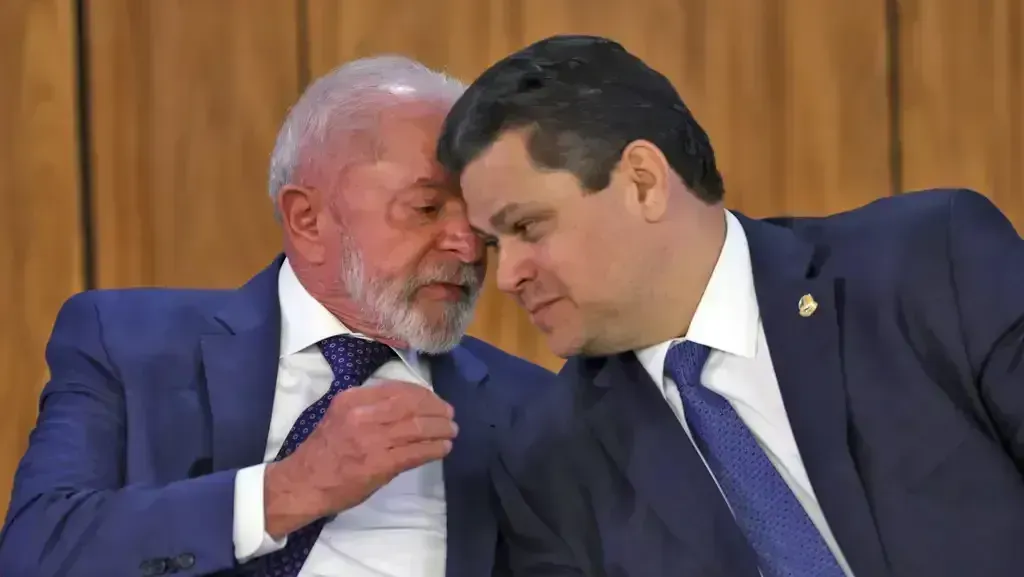 Disputa pela PEC do fim da 6x1 opõe governo e oposição no Senado antes do 2º turno