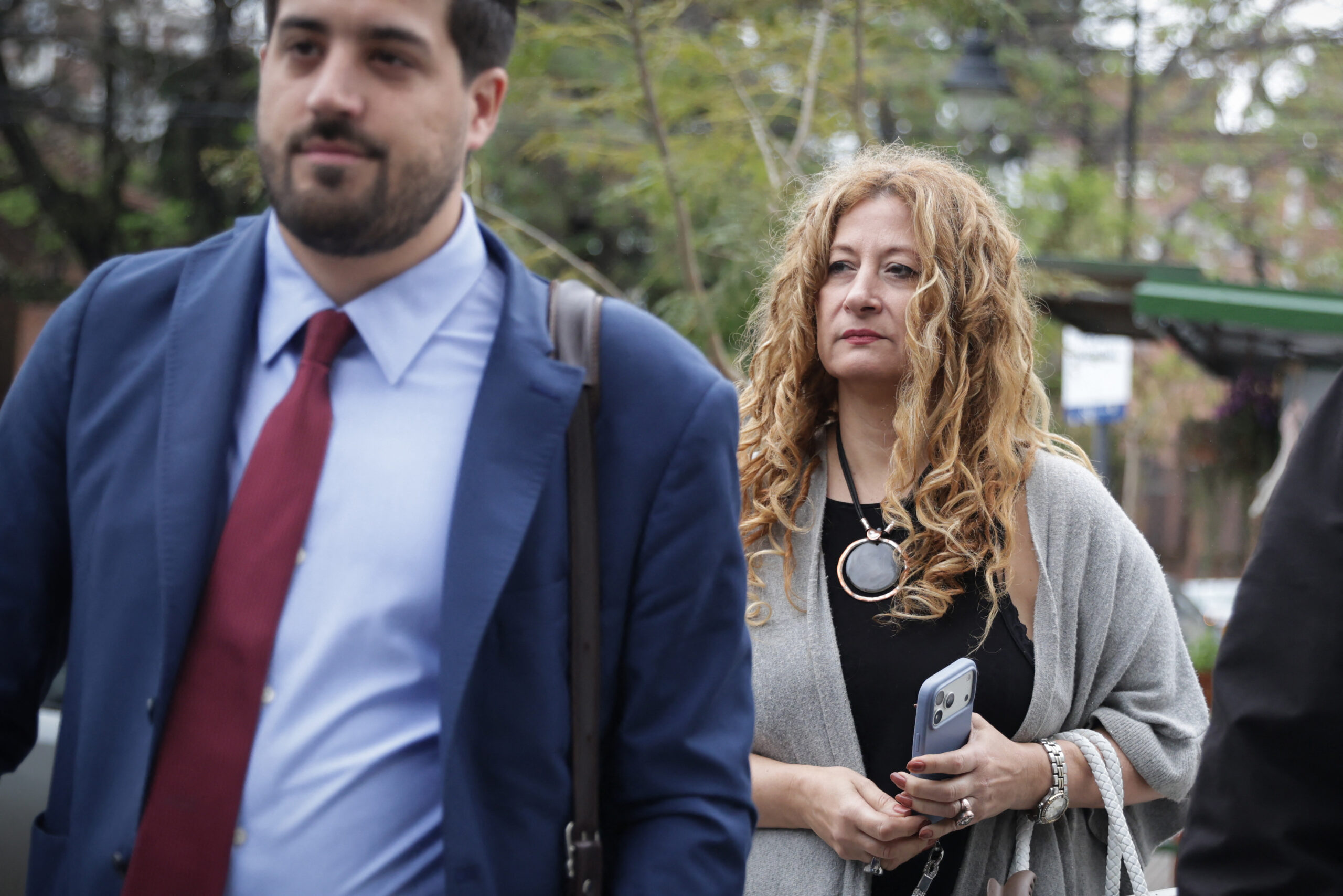 Promotoria diz que equipe médica deixou Maradona à própria sorte antes da morte