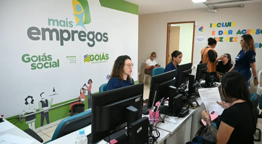 Feirão reúne mais de 2,7 mil vagas e amplia chances de contratação em Goiânia