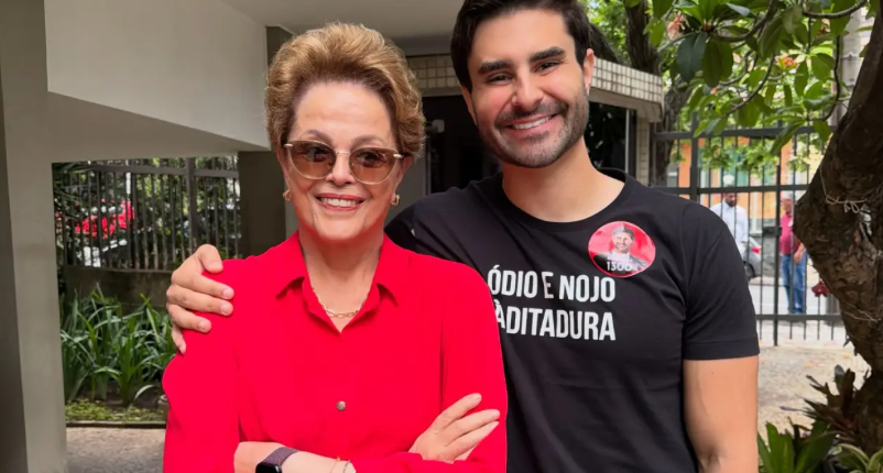 Vídeo: Dilma Rousseff é vaiada em local de votação e episódio levanta debate sobre respeito