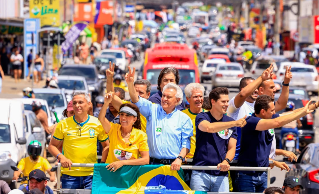 Daniel Vilela defende mudança ao participar de carreatas em apoio a Flávio Bolsonaro em Aparecida e Anápolis