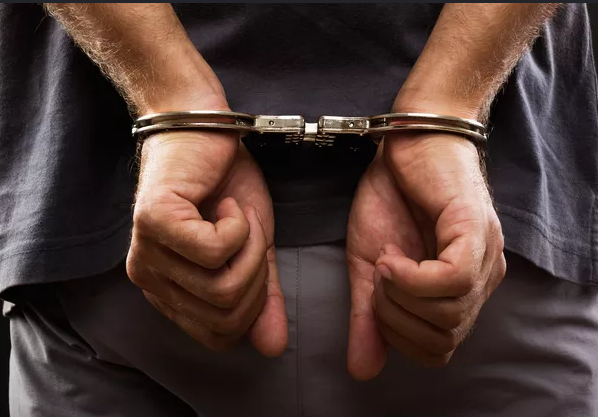 Justiça impõe mais de 54 anos de prisão por feminicídio motivado por dívida de R$ 300 em Goiás