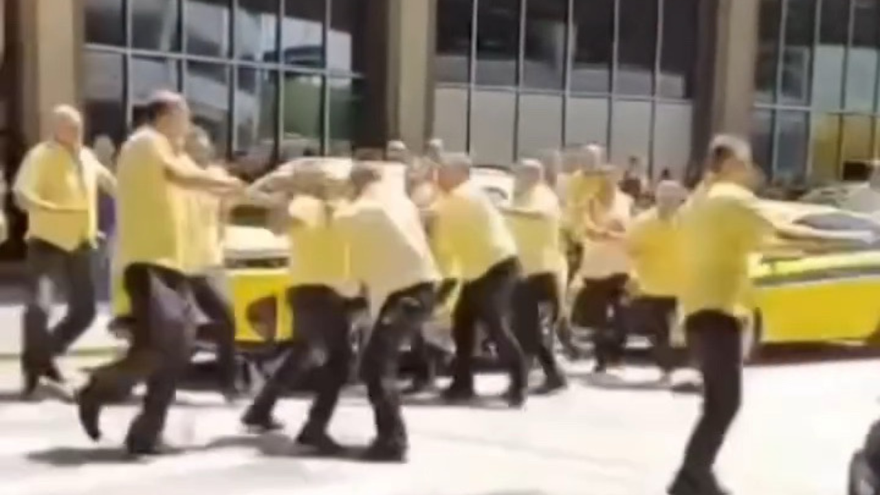 Vídeo: Briga entre taxistas termina em pancadaria no Aeroporto do Galeão
