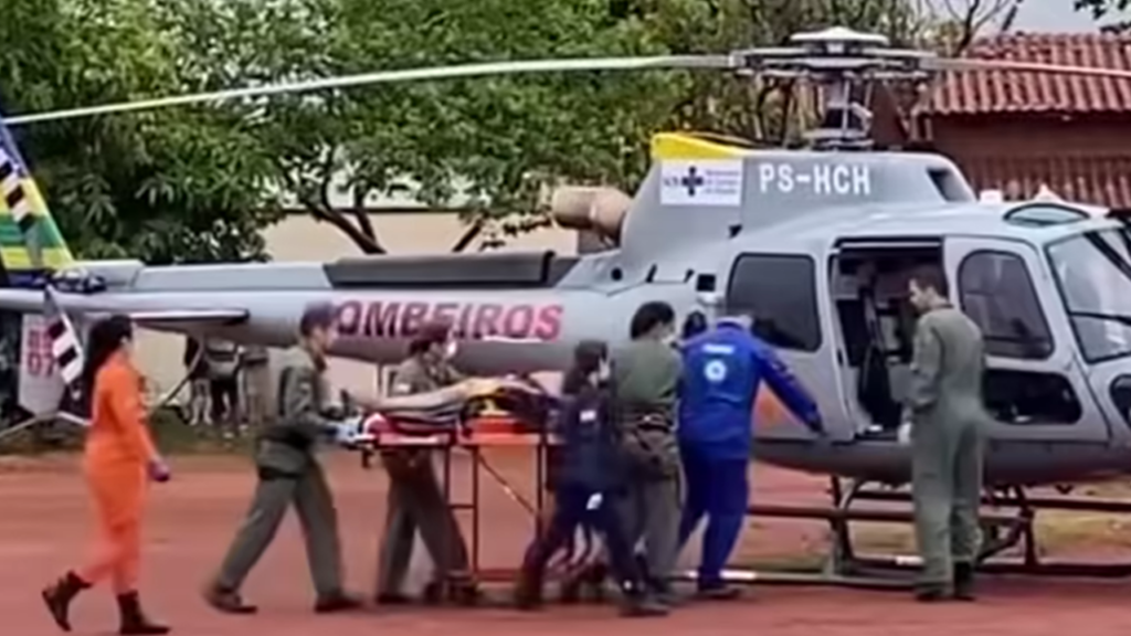 Vídeo: Acidente grave mobiliza bombeiros e helicóptero de resgate em Goiânia