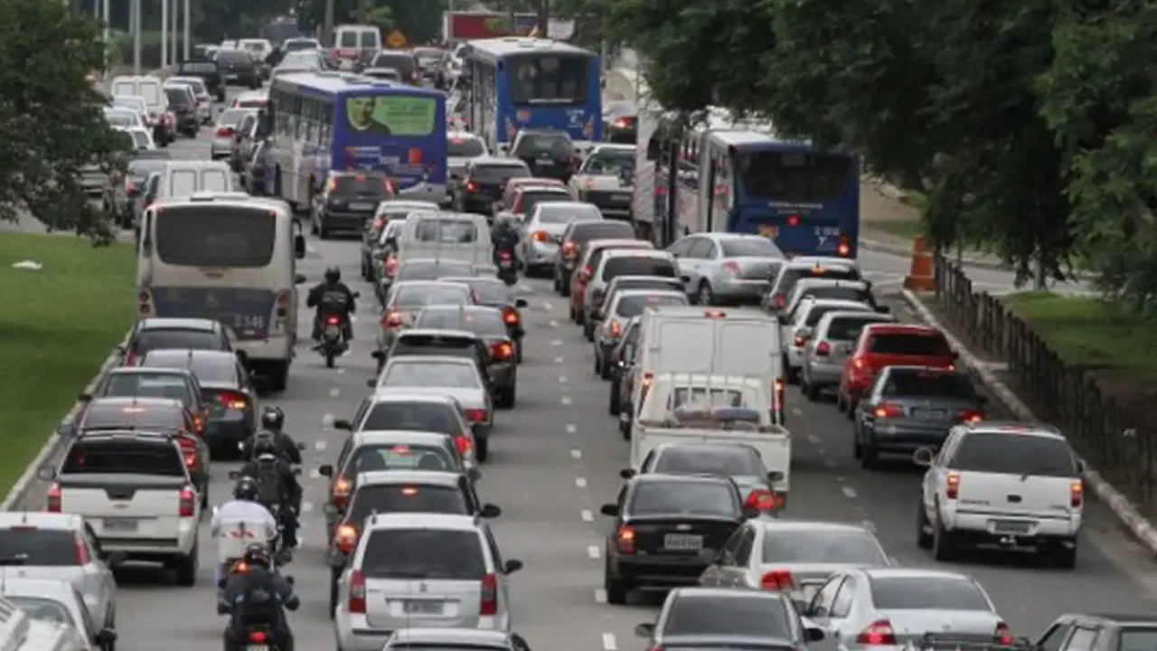Goiânia terá mudanças no trânsito em cinco cemitérios no dia de finados