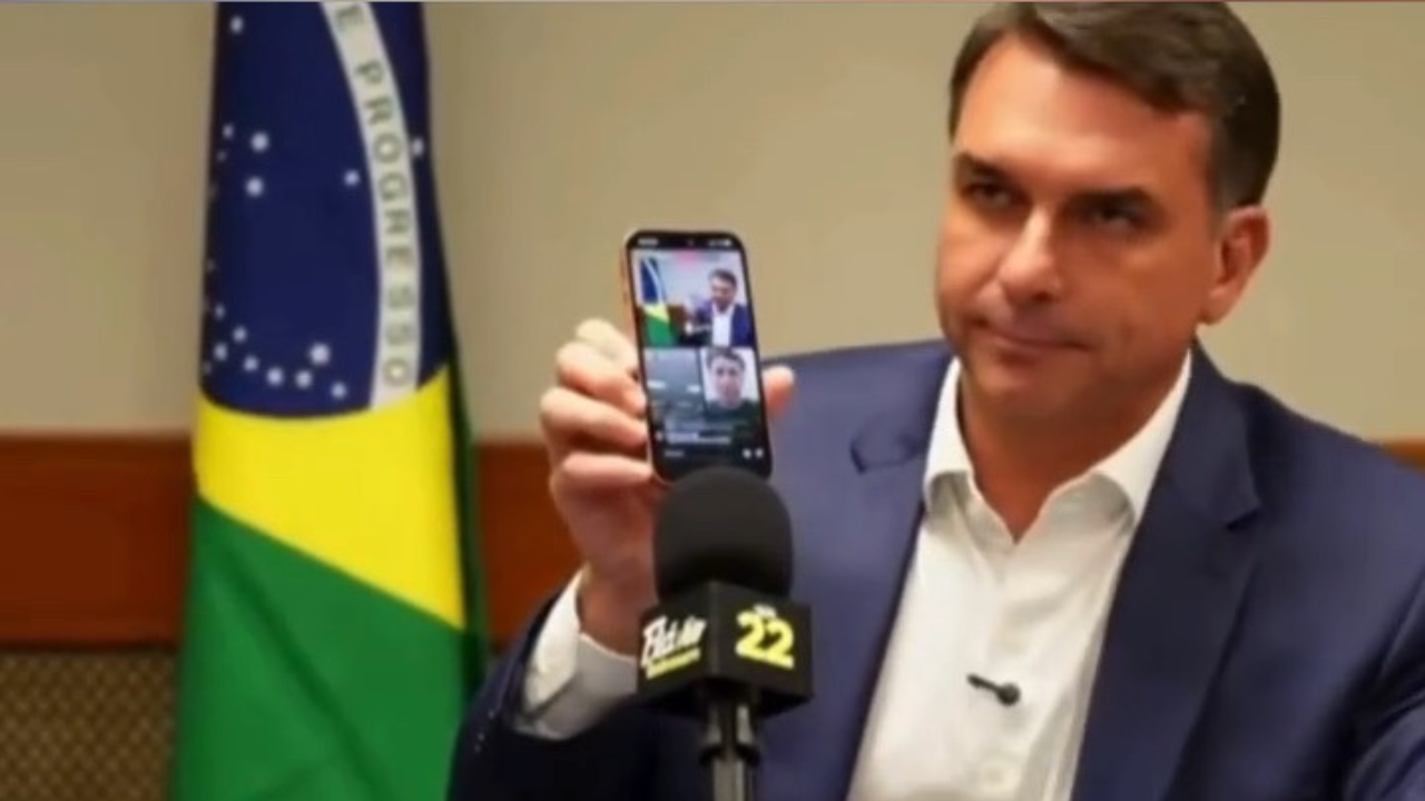 Nikolas diz que Lula, TSE e PT "acabaram de eleger Flávio Bolsonaro presidente"; veja vídeo