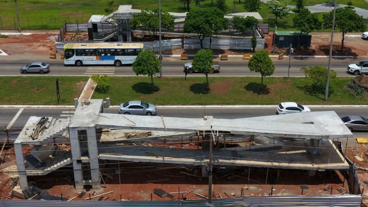 GO-070 terá bloqueios na madrugada de domingo (18/10) para instalação de passarela