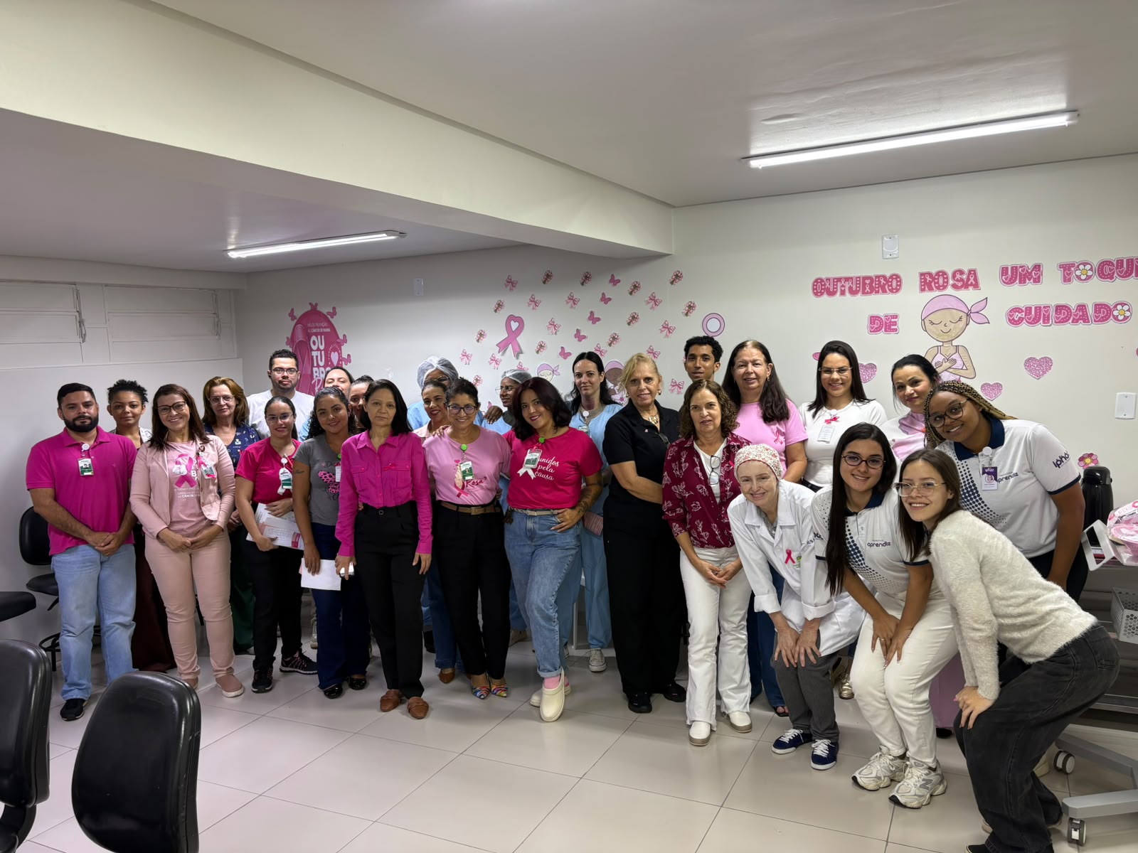 HEMNSL realiza palestra sobre prevenção e diagnóstico precoce do câncer de mama