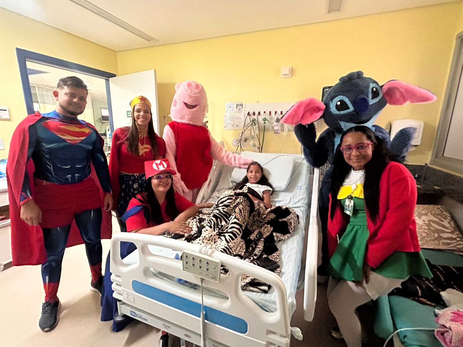 HEAL reúne equipes em comemoração ao Dia das Crianças